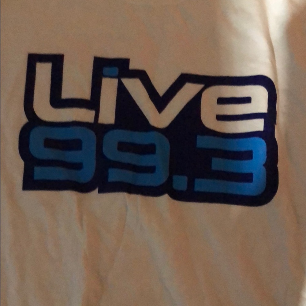 Radio station Tee